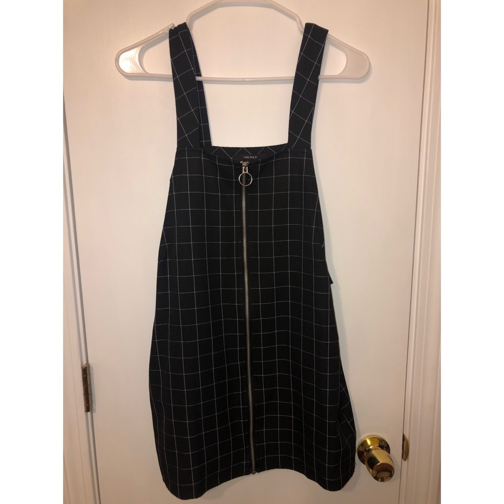 SQUARE PATTERN ZIP MINI